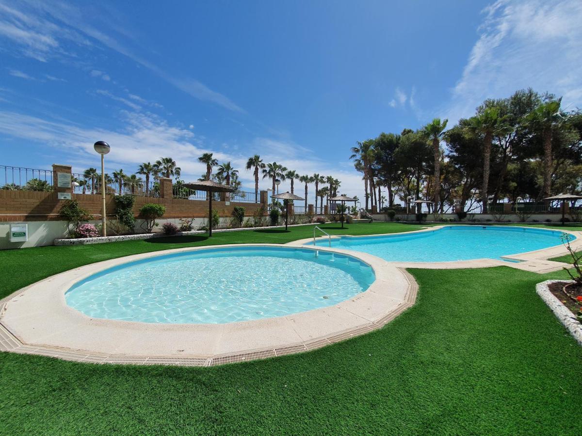 אורופסה דל מר Apartamento Acapulco Holiday מראה חיצוני תמונה